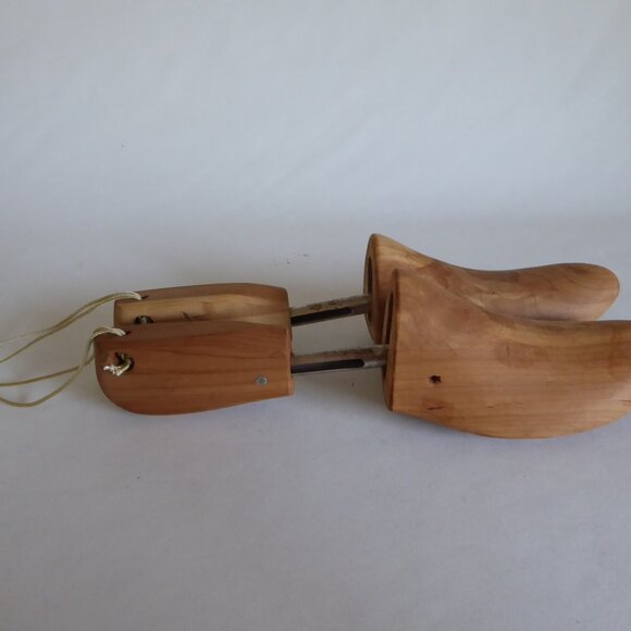 VINTAGE ROCHESTER CEDAR WOOD MENS SHOE TREE FORM SHAPER (MEDIUM) USED - Picture 9 of 10